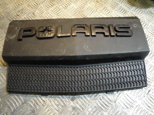 Cache calandre quad polaris - quad,